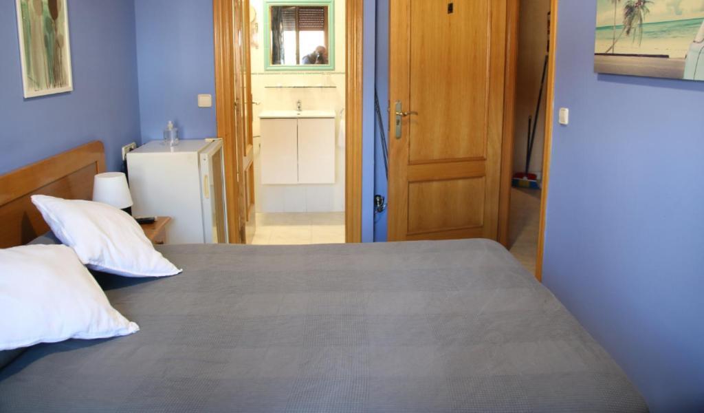 Hostal Burgales Milagro Luaran gambar